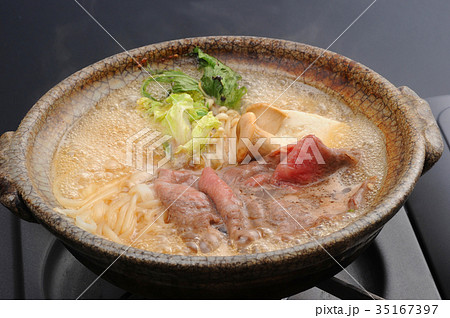 すき焼きうどん すき焼きうどん 35167397
