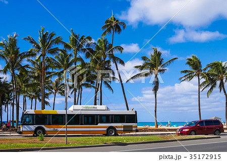 ハワイ ホノルル ワイキキ カラカウア通り 35172915