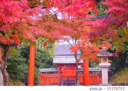 Tenryuji Temple Hachimansha in early autumn 35176753