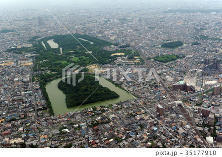 仁徳天皇陵を空撮 35177910