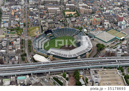 阪神甲子園球場を空撮 35178693
