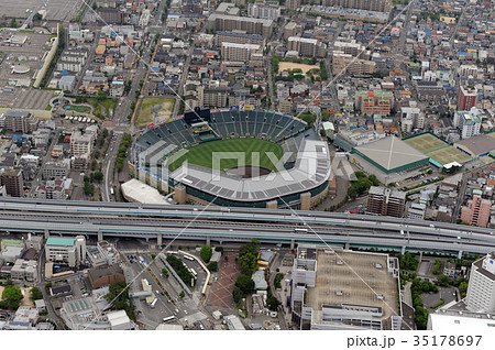 阪神甲子園球場を空撮 35178697