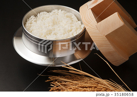 釜炊きのご飯 釜炊きのご飯 35180658
