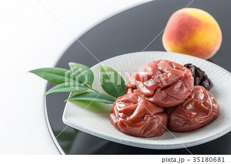 紀州みなべの南高梅　しそ漬け梅干しと青梅 35180681