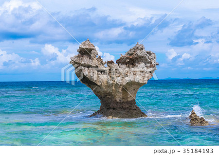 【沖縄・古宇利島】ハートロック 【沖縄・古宇利島】ハートロック 35184193