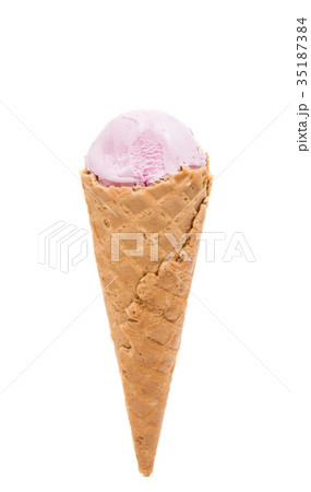 Ice Cream isolated 35187384