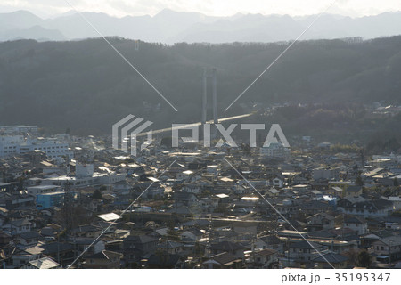 秩父公園橋と秩父市街の夕景 秩父公園橋と秩父市街の夕景 35195347
