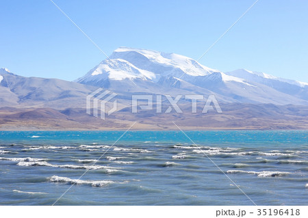 sacred lake in tibet landscape sacred lake in tibet landscape 35196418