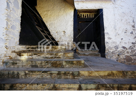 ancient doors in tibet ancient doors in tibet 35197519