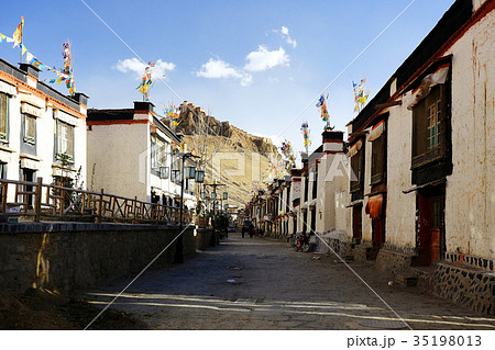 city view in Tibet china 35198013