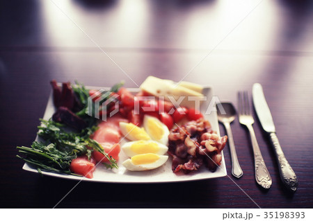 food meal serving table restaurant 35198393