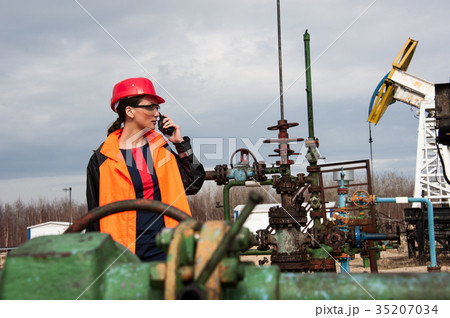 Oil and gas industry engineer. 35207034