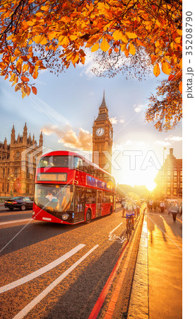 Buses with  Big Ben in London, England, UK 35208790