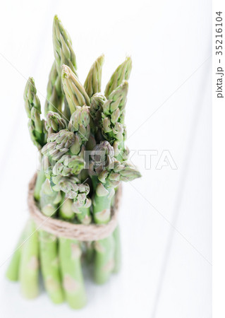 Fresh green asparagus Fresh green asparagus 35216104