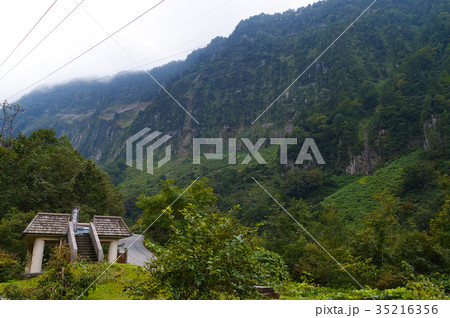 【富山県・立山】悪城の壁（称名滝付近） 35216356