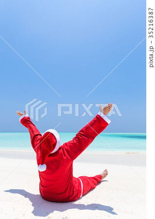 Santa Claus celebrate Christmas beach 35216387
