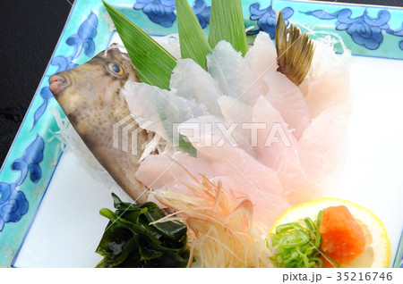 かわはぎの刺身　活け造り 35216746