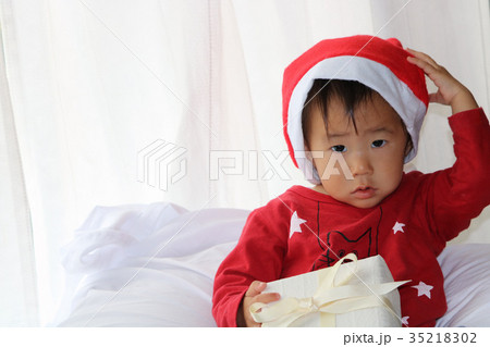 赤ちゃん クリスマスイメージ 赤ちゃん クリスマスイメージ 35218302
