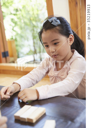 ゲーム 遊び 少女 35219913