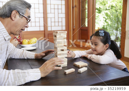 ゲーム 笑顔 微笑 35219959