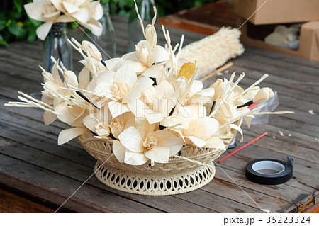 Thai Artificial Funeral Daffodil Flower 35223324