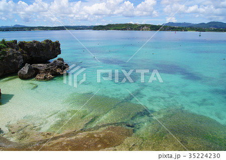 沖縄県・古宇利島・チグヌ浜 35224230