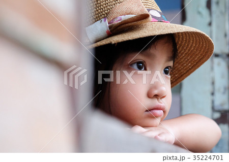 Asian child girl in a lonely mood, depressed  35224701