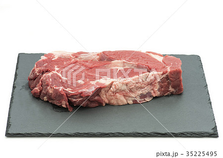 生のステーキ用牛肉 35225495