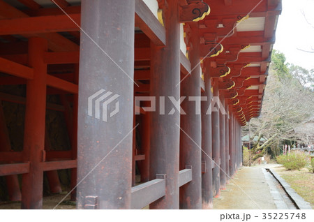 談山神社･拝殿 回廊下の柱（奈良県桜井市多武峰319） 35225748