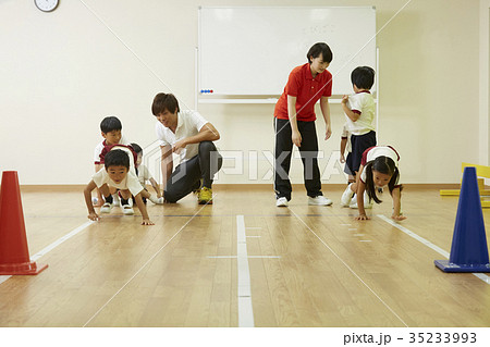 体操教室　指導　トレーニング　キッズ 35233993