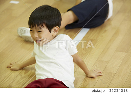 体操教室 男の子 笑顔 体操教室 男の子 笑顔 35234018