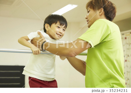 体操教室 鉄棒 キッズ 体操教室 鉄棒 キッズ 35234231