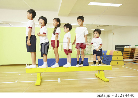 体操教室　子供　指導　平均台 35234440