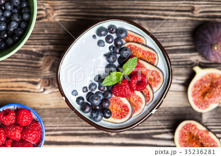 Delicious blueberry and fig yoghurt 35236281