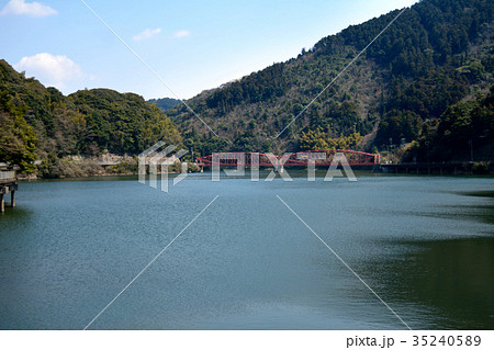 河内貯水池と南河内橋　北九州市 35240589
