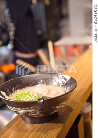 とんこつラーメン とんこつラーメン 35243081