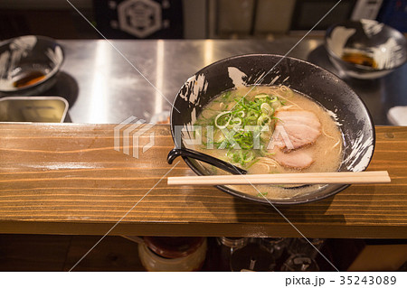 とんこつラーメン とんこつラーメン 35243089