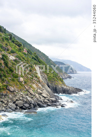 Beautiful view to blue sea and mountains 35244060