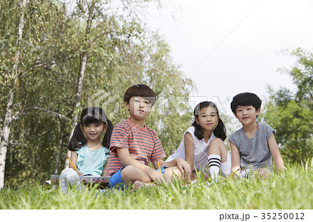 少女 少年 子供 35250012