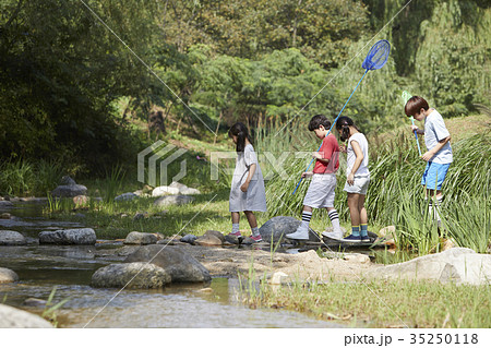 小川 少女 少年 35250118