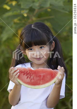 二つ結び ツインテール 感情 35250314