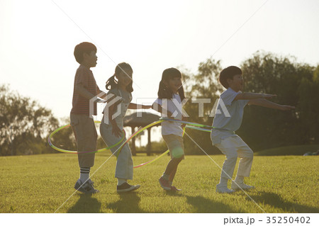 少女 少年 子供 35250402