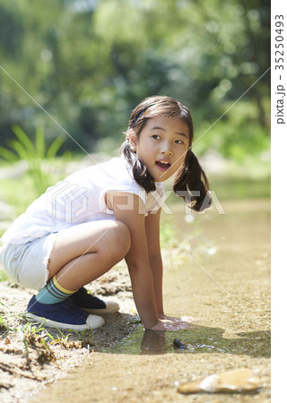 小川 少女 子供 35250493