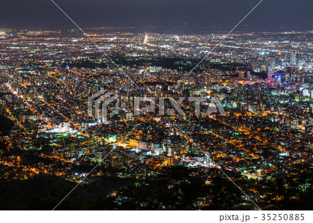 日本新三大夜景 北海道札幌市藻岩山 ※2017年10月撮影 日本新三大夜景 北海道札幌市藻岩山 ※2017年10月撮影 35250885