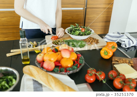 Close-up of woman preparing healthy food 35251370