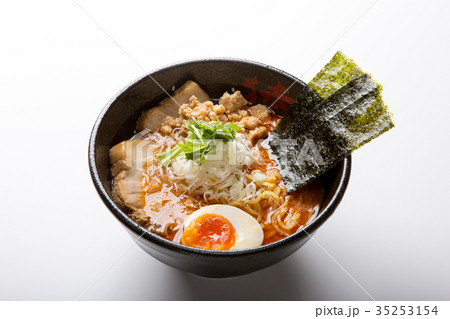 味噌ラーメン　とんこつラーメン 35253154