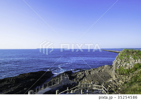根室風景　根室車石　ユルリ島 35254586