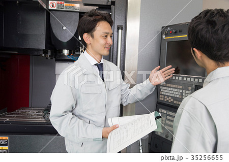工場 新設備 納品 説明 営業 マシニング 試運転 工場 新設備 納品 説明 営業 マシニング 試運転 35256655