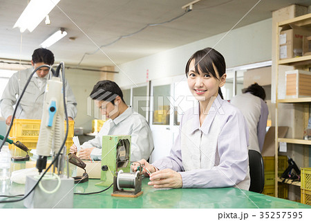 工場 はんだ付け 工場 はんだ付け 35257595