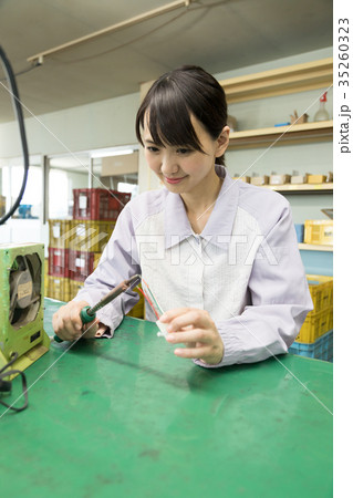 工場 はんだ付け 工場 はんだ付け 35260323